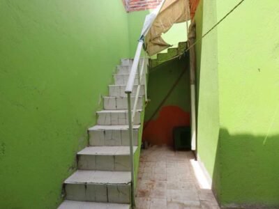 Casa a una cuadra de Mercado Juárez, oportunidad para bodega