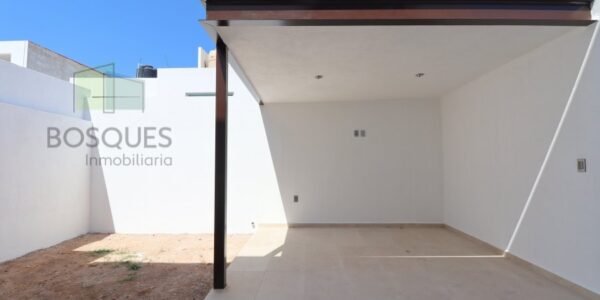 Casa de 2 Niveles, 3 Recámaras, Gran Diseño, Privado y Seguro