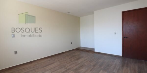 Casa de 2 Niveles, 3 Recámaras, Gran Diseño, Privado y Seguro