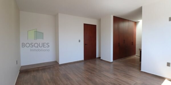 Casa de 2 Niveles, 3 Recámaras, Gran Diseño, Privado y Seguro