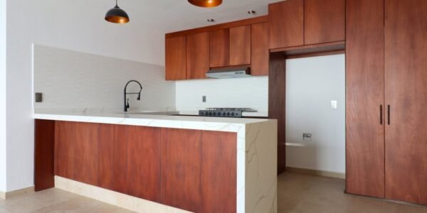 Casa de 2 Niveles, 3 Recámaras, Gran Diseño, Privado y Seguro