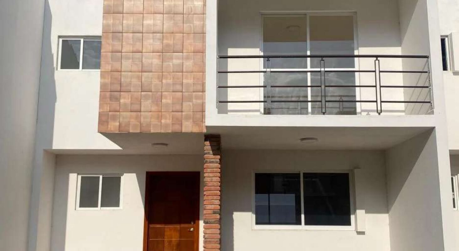 Bonita Casa en El Fraccionamiento Bosques de San Juan