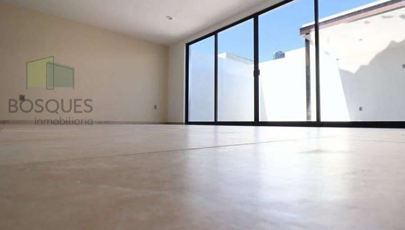 Moderna Casa de dos niveles,186 m2 de Construcción. Fraccionamiento Bosques de San Juan