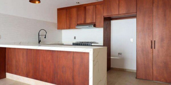 Moderna Casa de dos niveles,186 m2 de Construcción. Fraccionamiento Bosques de San Juan