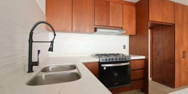 Moderna Casa de dos niveles,186 m2 de Construcción. Fraccionamiento Bosques de San Juan