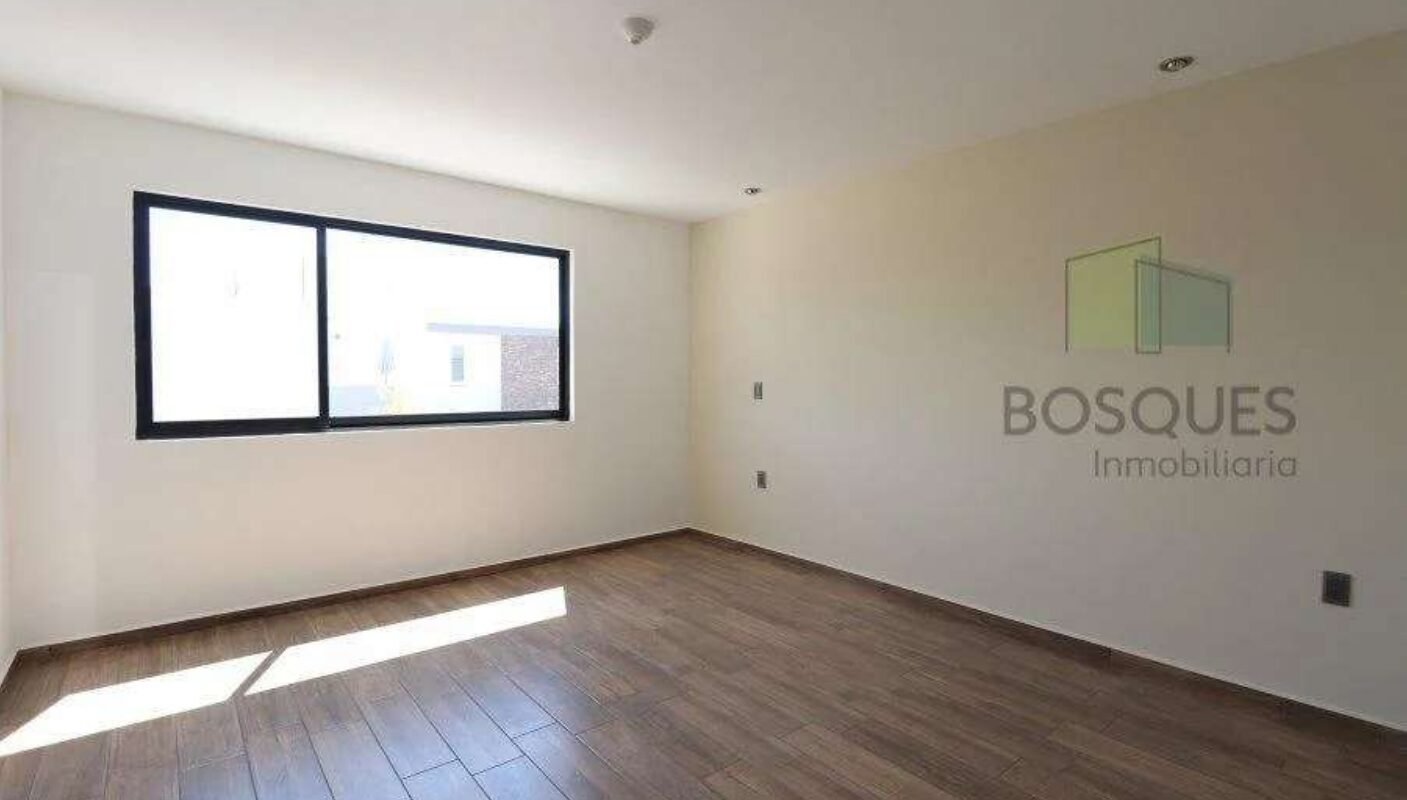 Moderna Casa de dos niveles,186 m2 de Construcción. Fraccionamiento Bosques de San Juan