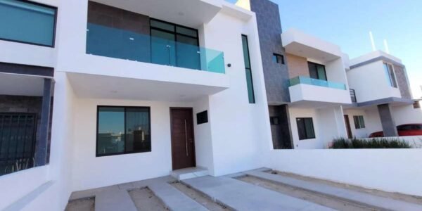 Casa en Venta. Fracc. Bosques de San Juan, en San Juan del Río, Qro.