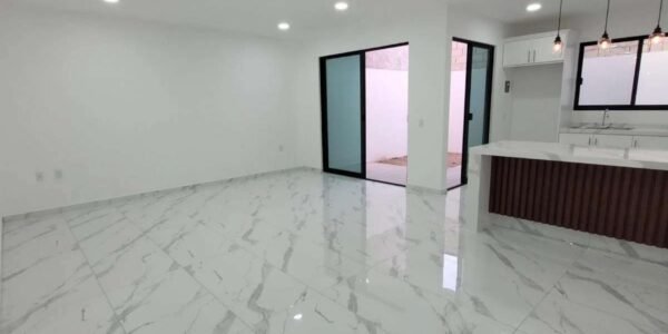 Casa en Venta. Fracc. Bosques de San Juan, en San Juan del Río, Qro.