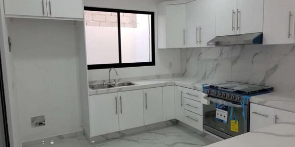Casa en Venta. Fracc. Bosques de San Juan, en San Juan del Río, Qro.