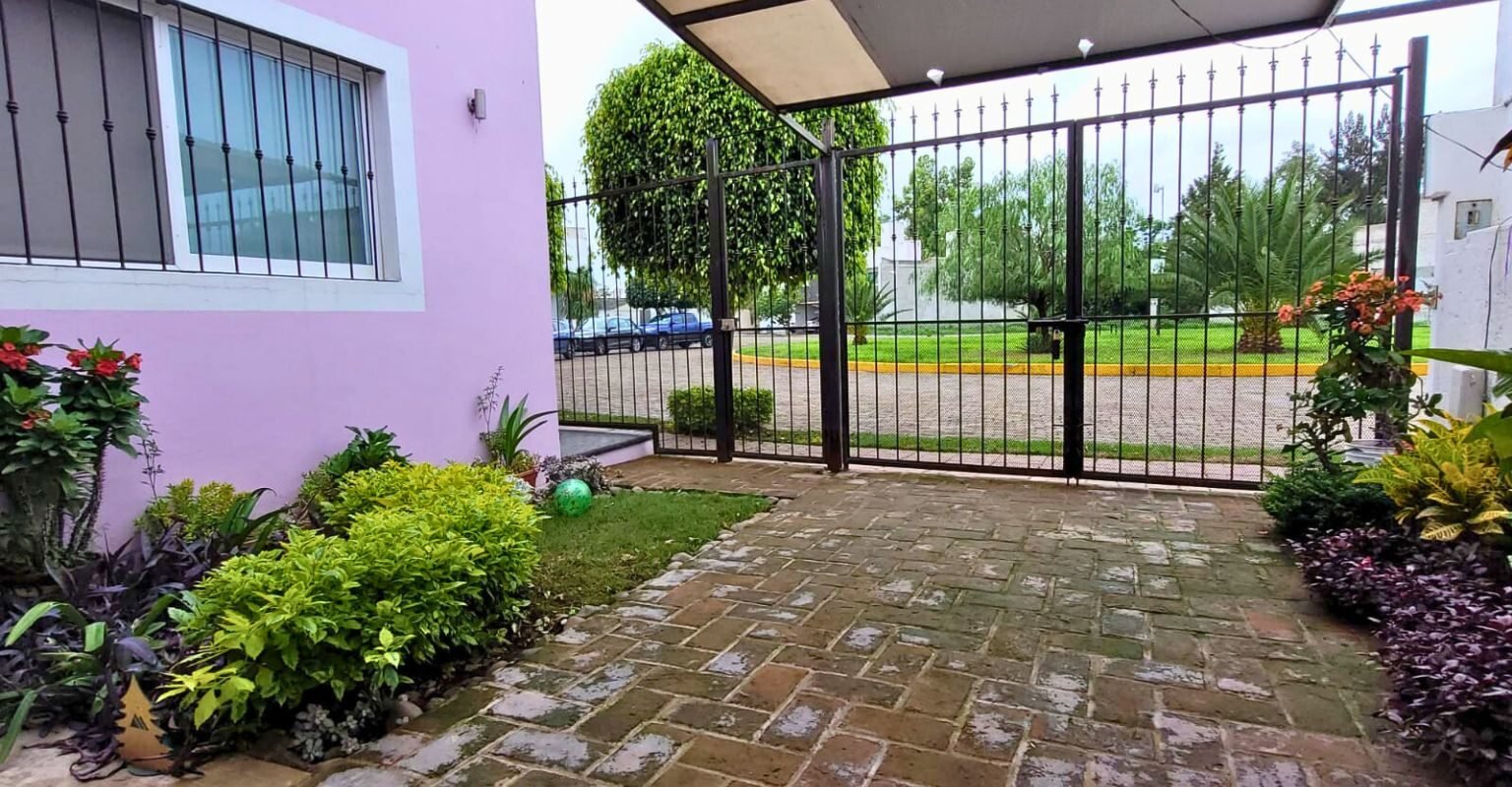 Casa de un Piso de 223 m² en Fraccionamiento Bosques de San Juan