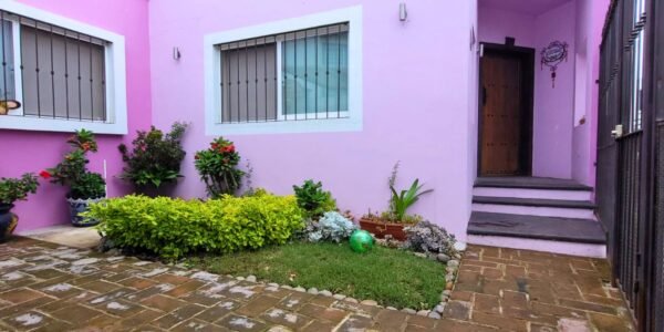 Casa de un Piso de 223 m² en Fraccionamiento Bosques de San Juan