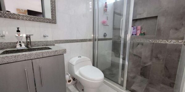 Casa en Venta. Fracc. Bosques de San Juan, San Juan del Río, Qro