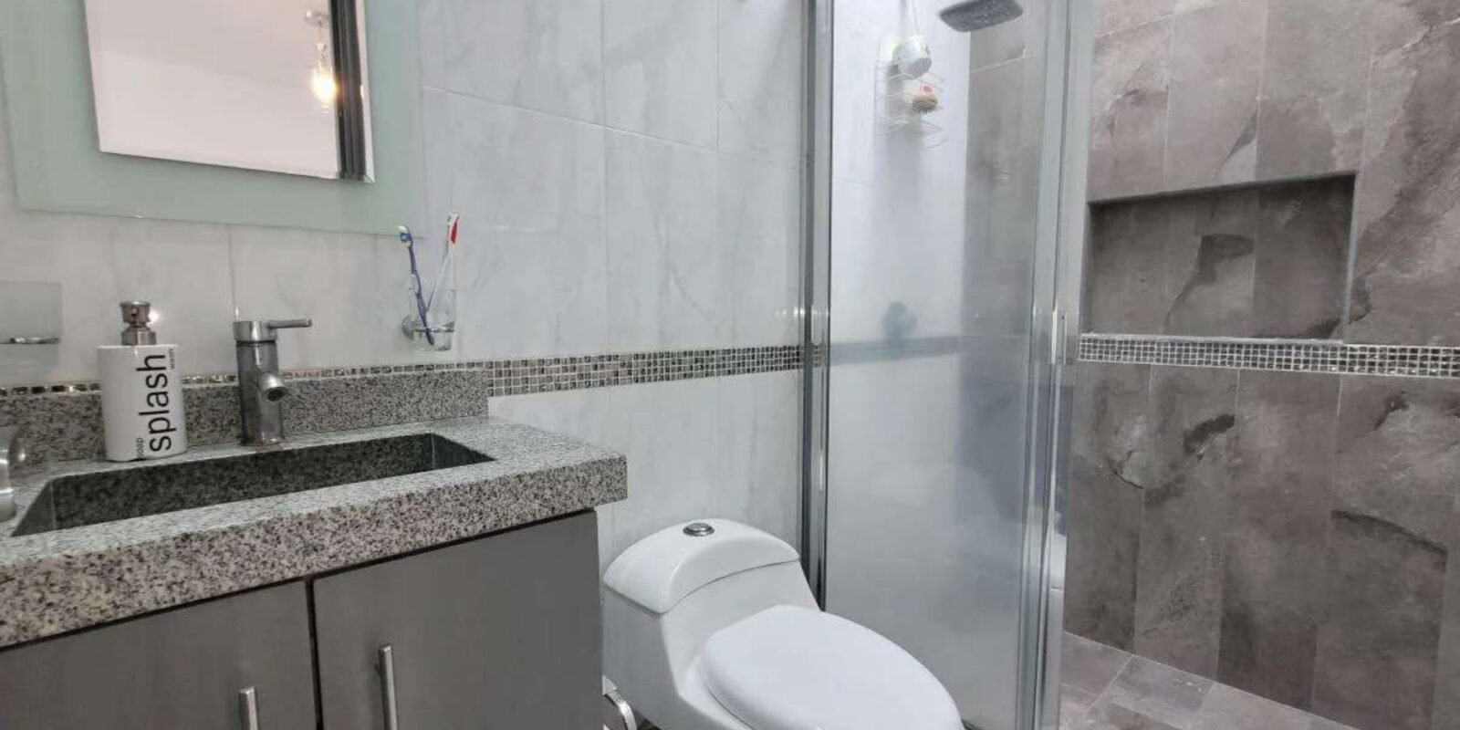 Casa en Venta. Fracc. Bosques de San Juan, San Juan del Río, Qro