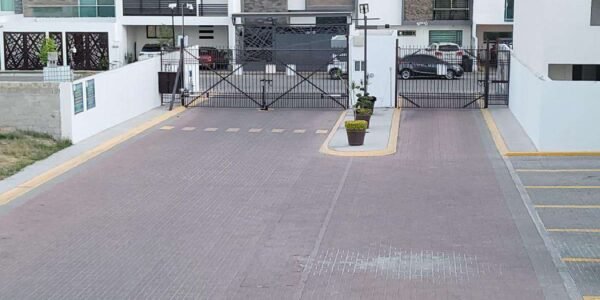 Casa con diseño moderno, 4 recámaras, 202 m2 de construcción