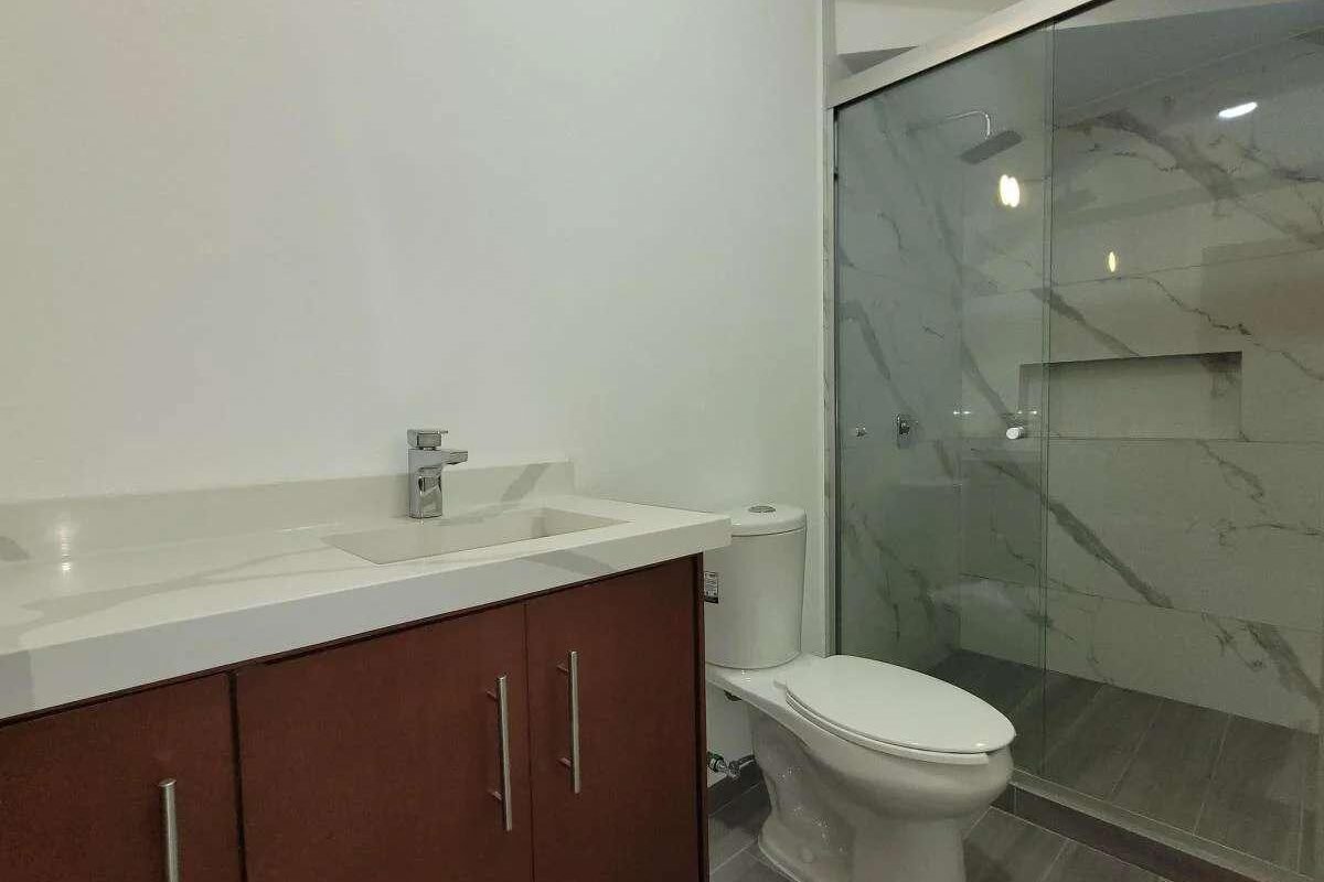 Casa con diseño moderno, 4 recámaras, 202 m2 de construcción