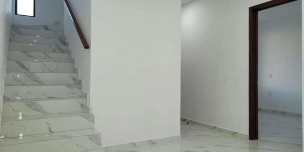 Casa con diseño moderno, 4 recámaras, 202 m2 de construcción