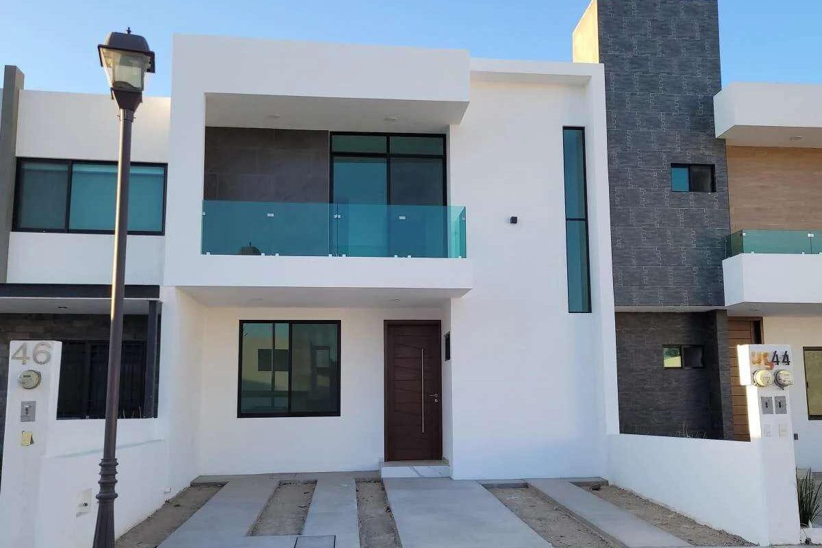 Casa con diseño moderno, 4 recámaras, 202 m2 de construcción