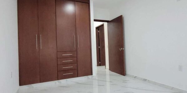 Casa con diseño moderno, 4 recámaras, 202 m2 de construcción