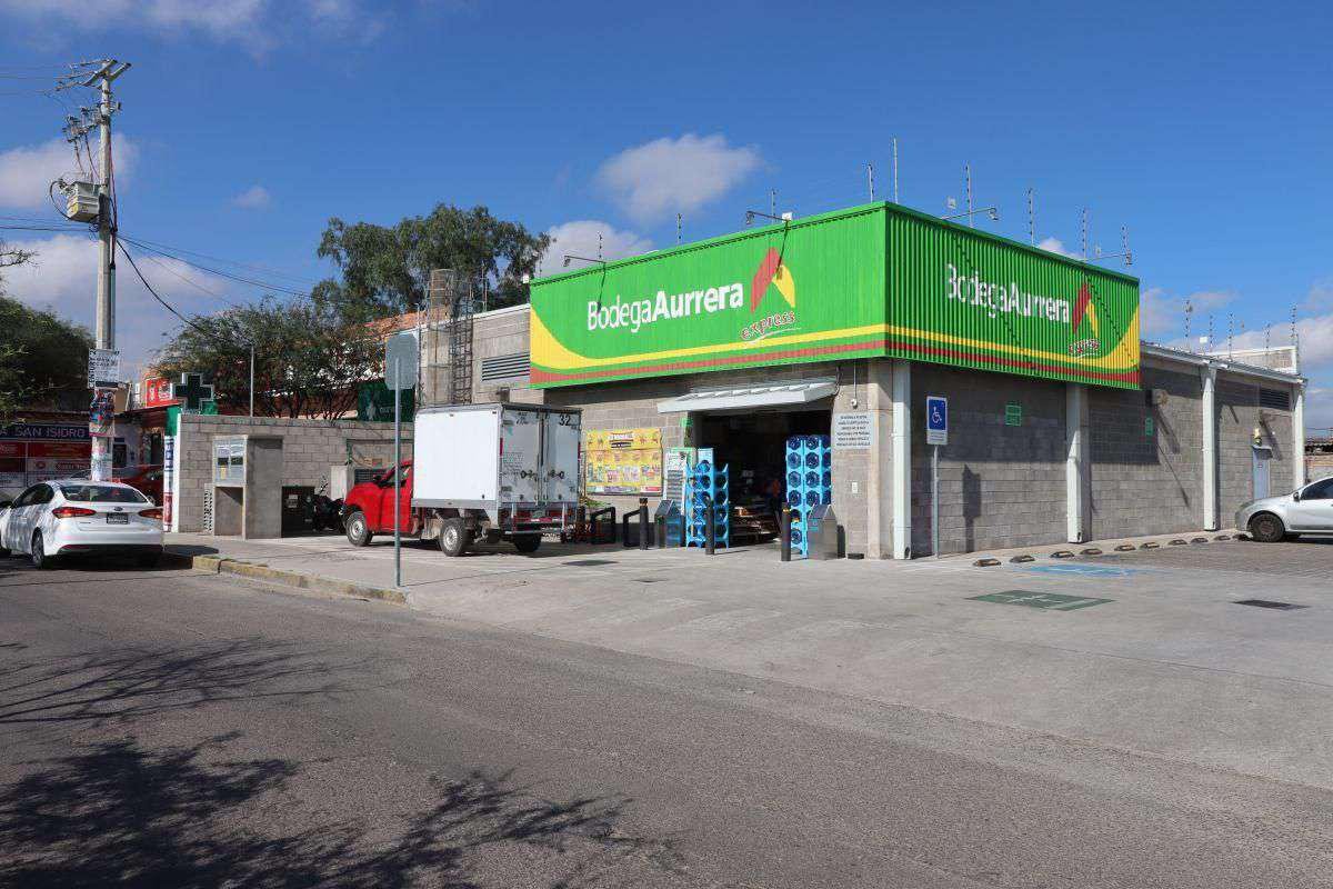 Casa en Esquina, en Fraccionamiento, 3 recámaras